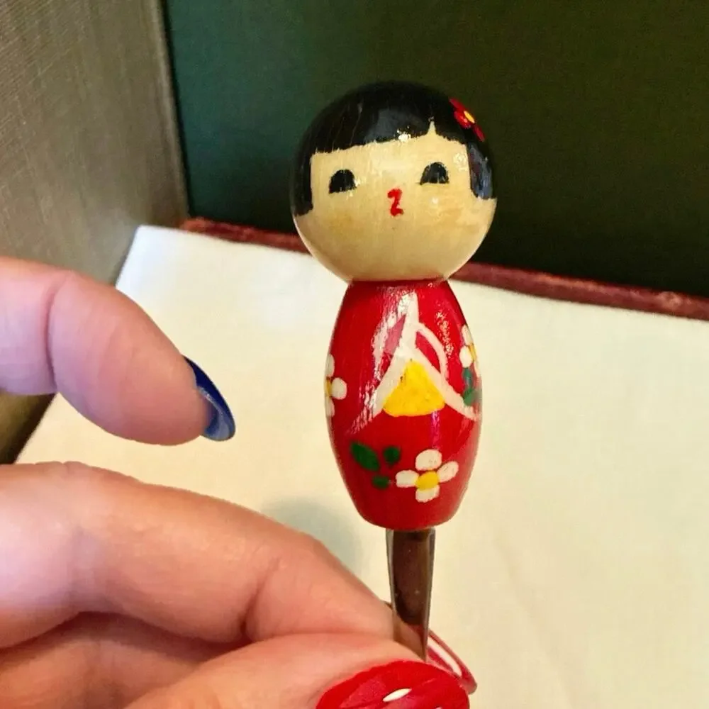 Unbranded this kokeshi